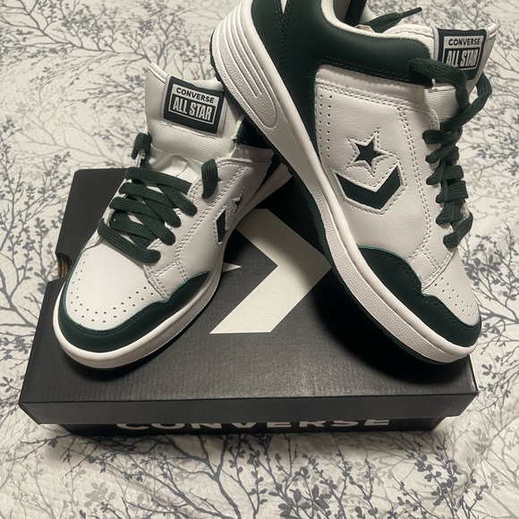 NEW Converse Weapon Leather Unisex Low Top Shoe - Picture 5 of 8